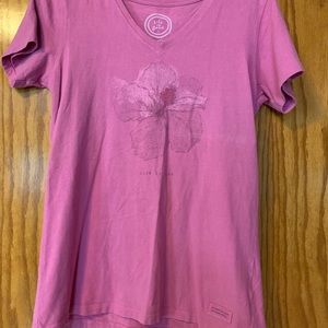 Women’s Life Is Good shirt size small